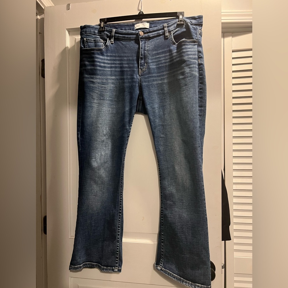 Women’s BKE Payton Mid-rise Universal Fit Bootcut Jeans